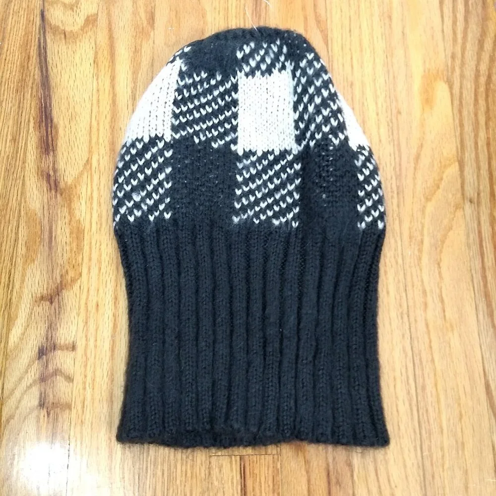 Raffaello Bettini Knit Hat Gray White Checkered Made in Italy Wool Alpaca Blend